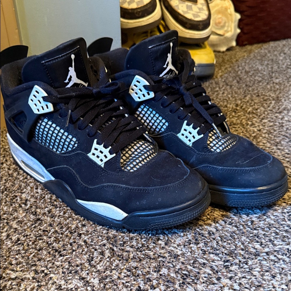 Jordan 4’s Men's white thunders
